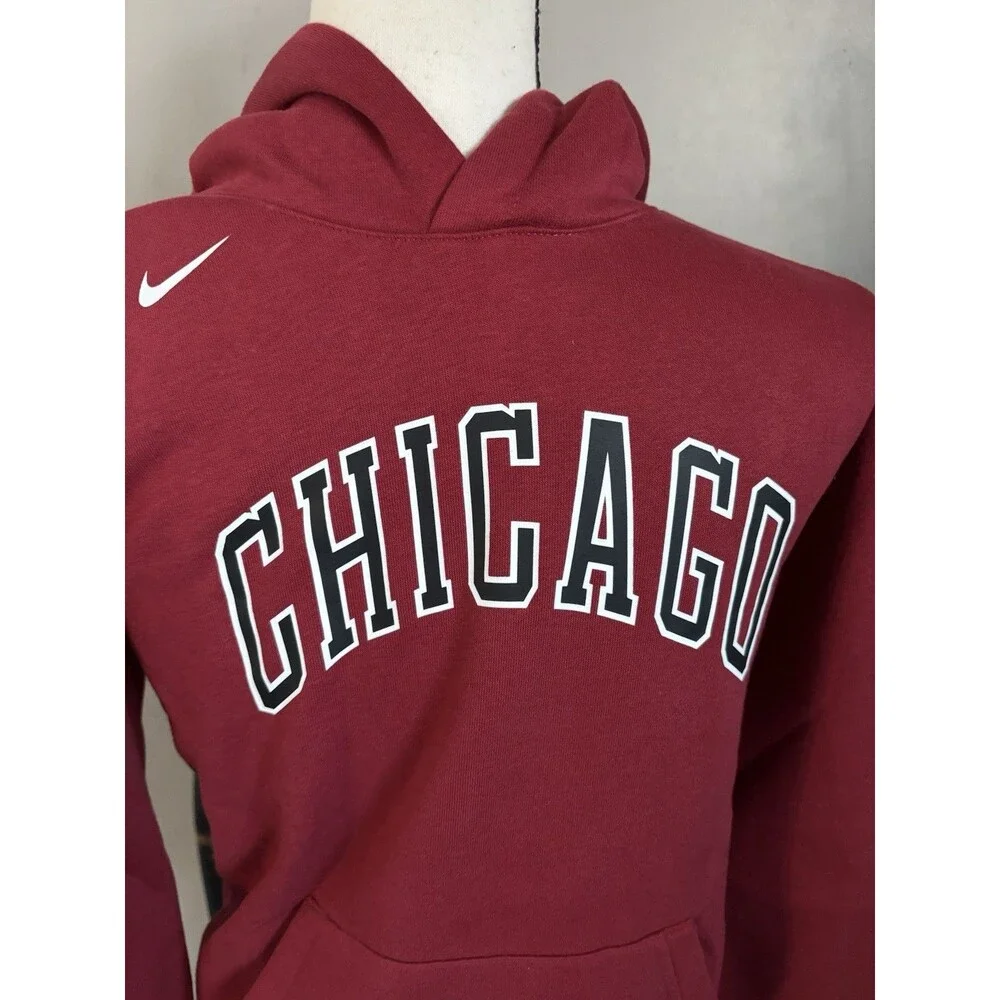Nike Boys Youth Chicago Bulls Nike City Edition Pullover Hoodie Red Medium 10/12